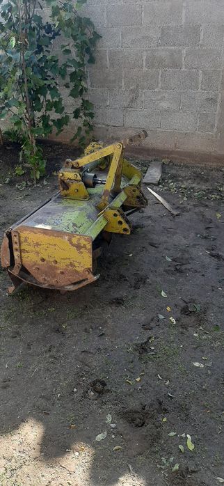 Freza 105 Latime si sectii de prasitoare