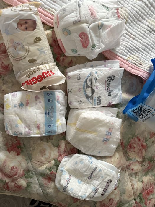 Отдам новые несколько штук памперса для новорожденных  БЕСПЛАТНО
