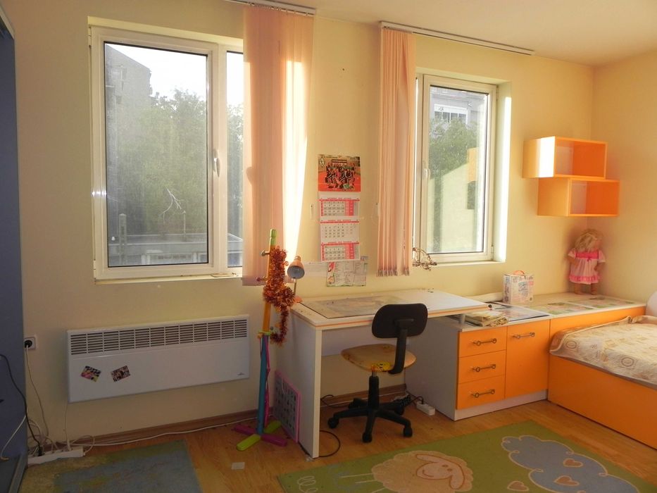 Продава се Тристаен апартамент в Русе, Дружба 2 - 136 кв.м за 640 €/кв.м - Снимка #7