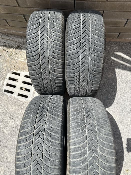 Зимни гуми 265 55 19 Bridgestone 2019г.