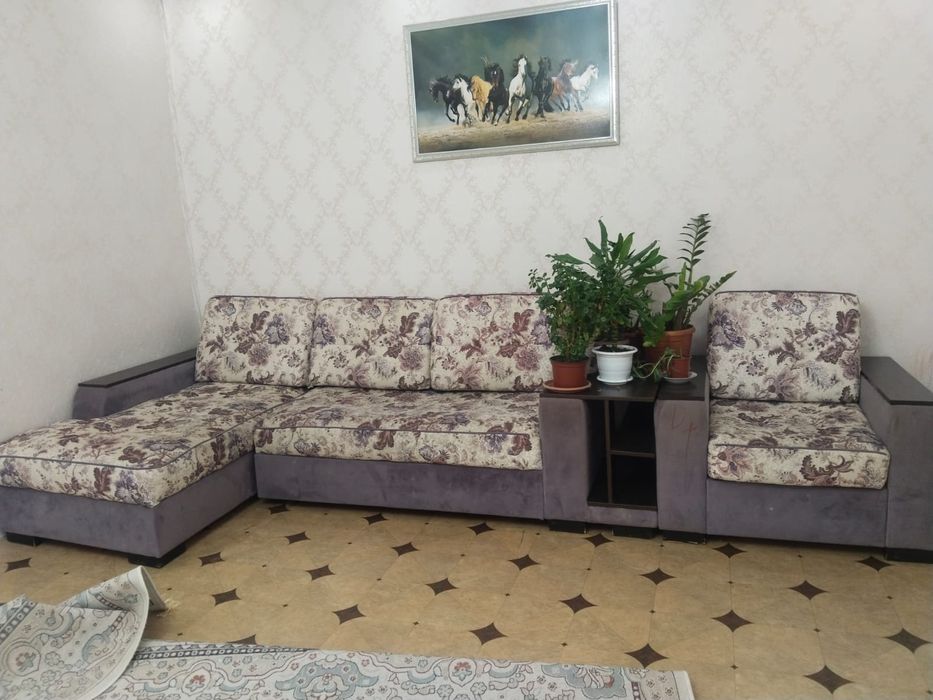 Продается диван 3.80м