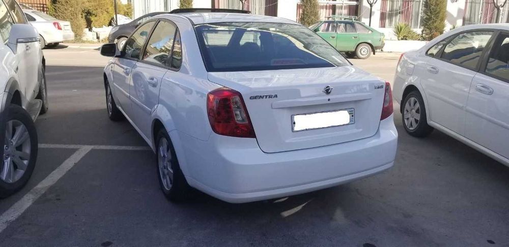 Ravon Gentra 3 avtomat sotiladi