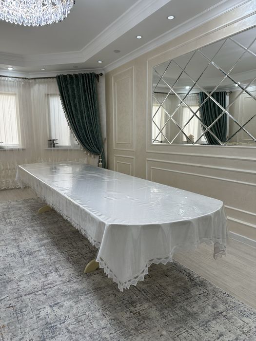 Стол для гостиной