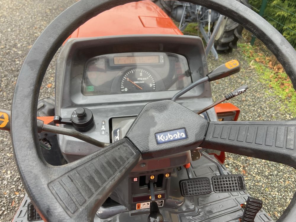 Tractor japonez Kubota KL23, 4x4, 23cp + freza