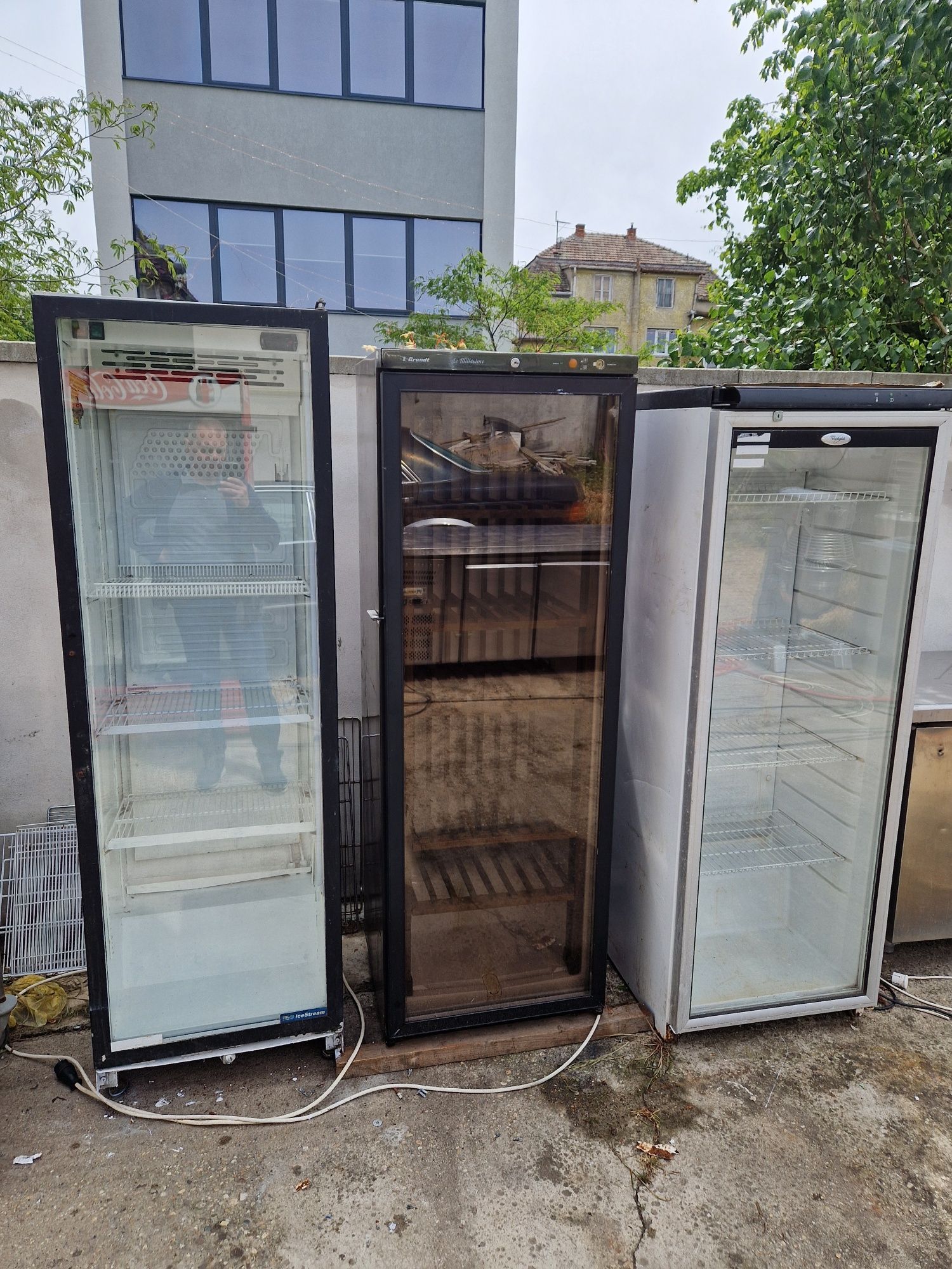 Vitrina rece sticla, vitrina frigorifica, dulap frigorific usi a