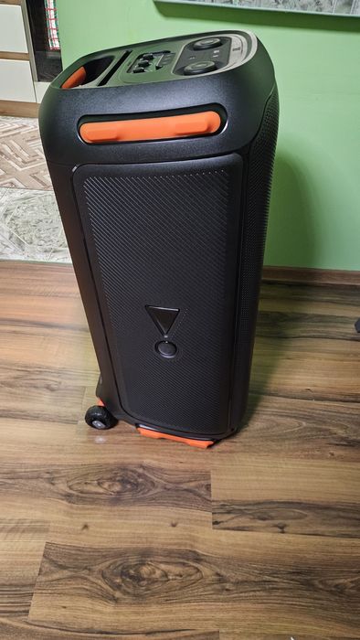 Jbl partybox 710