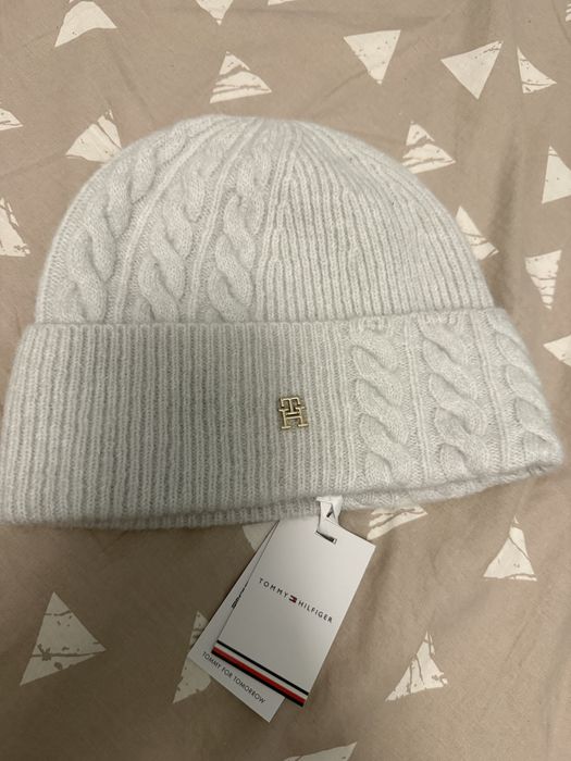 Продам шапку Tommy Hilfiger