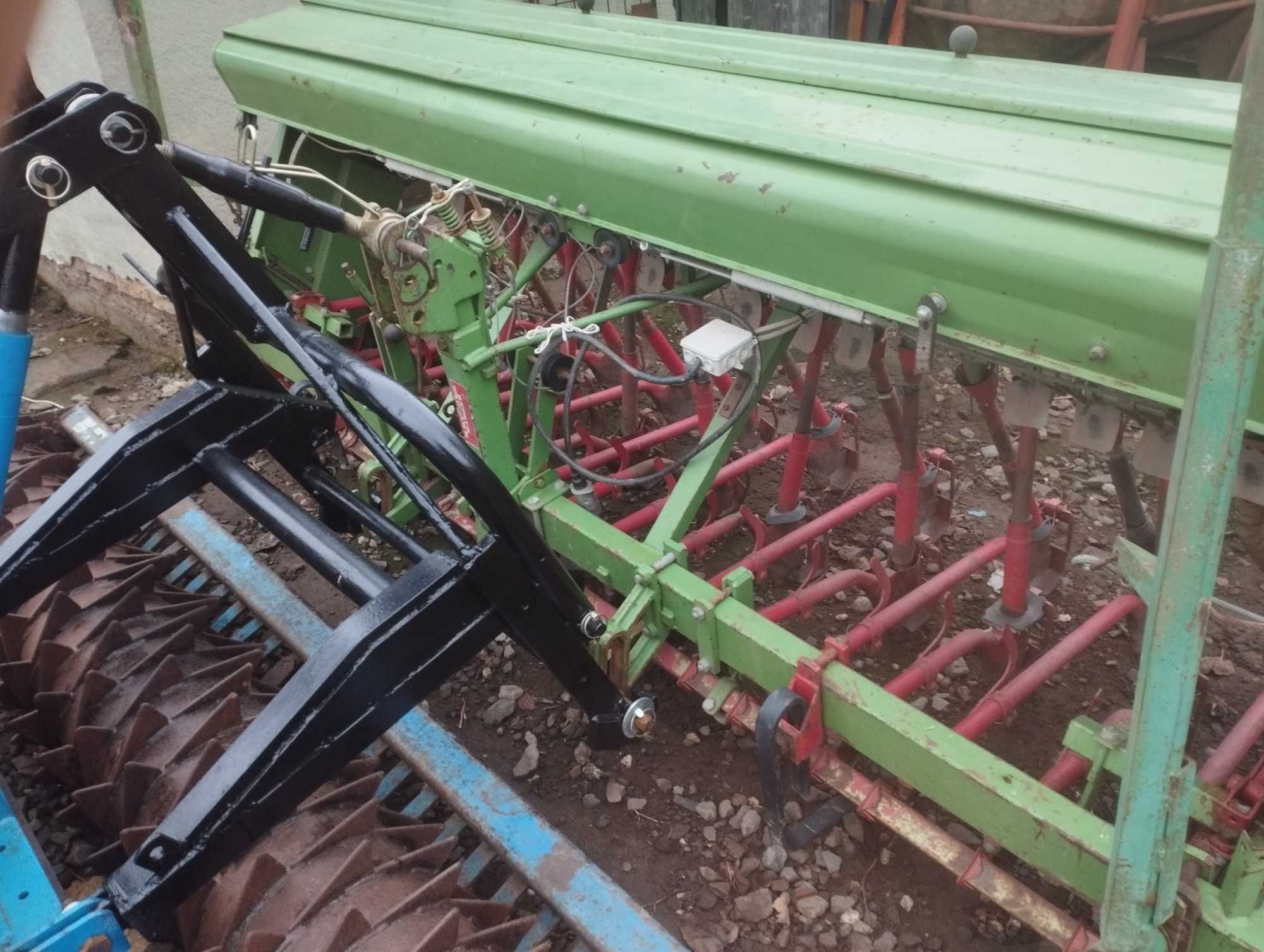 Grapă rotativă Rabewerk cu semănătoare Hassia de 3 m