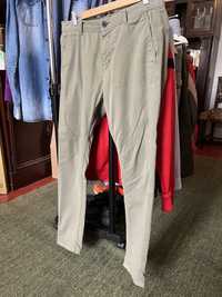 Pantaloni Chino Zara