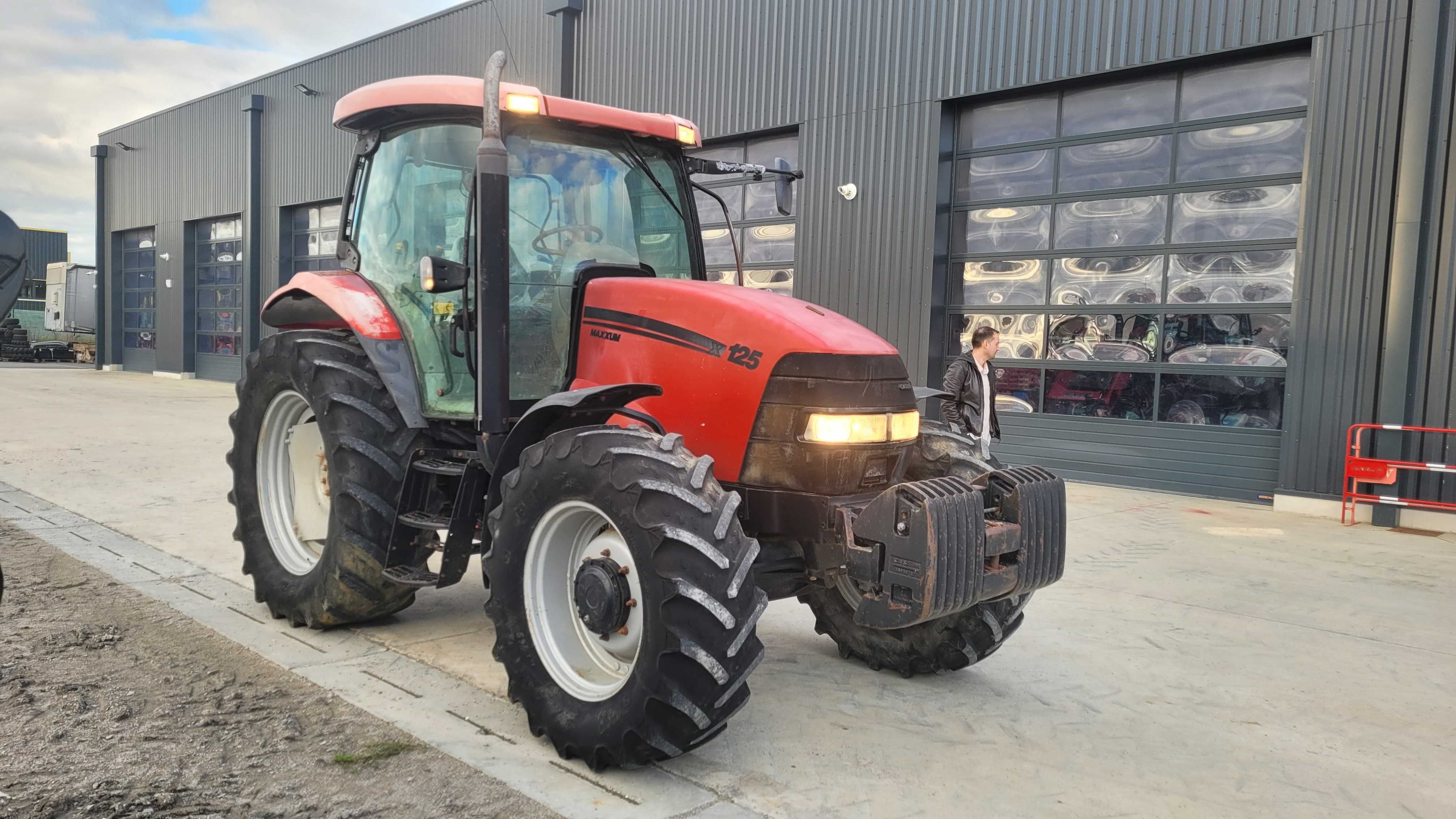 Tractor CASE MAXXUM 125, an 2008, 125 cai, 8960 ore