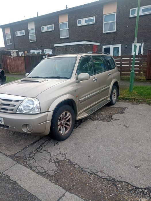 Dezmembrez Suzuki Grand Vitara XL7 2.0 HDI
