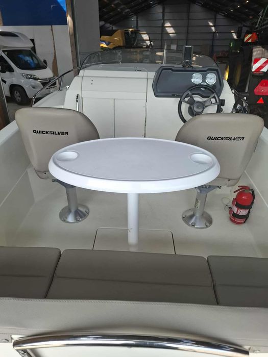 Vând urgent Barca cabinata quicksilver 455 cabin
