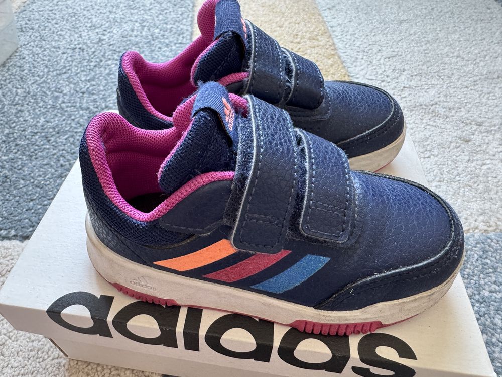 Маратонки Adidas