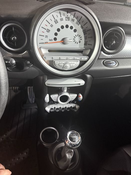 Mini Cooper S 1.6T Blue Edition• 175 CP• 125000 km•