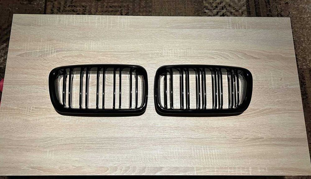 Черни двойни бъбреци за BMW E38