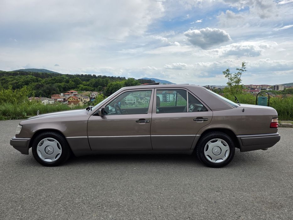 Vând Mercedes w 124