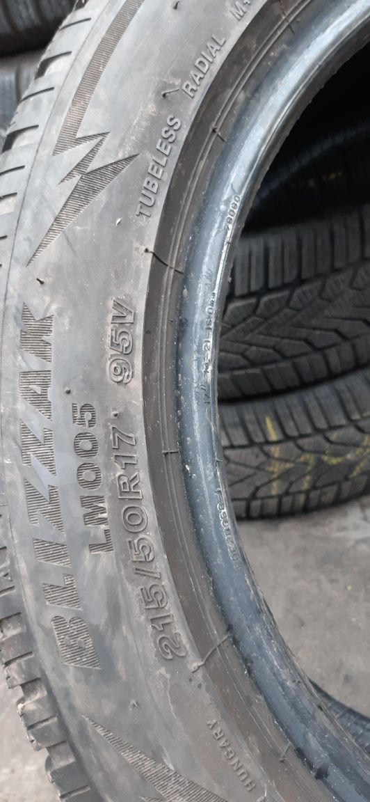 4 anvelope 215/50r17 iarnă dot 2021 marca Bridgestone preț 220 lei/buc