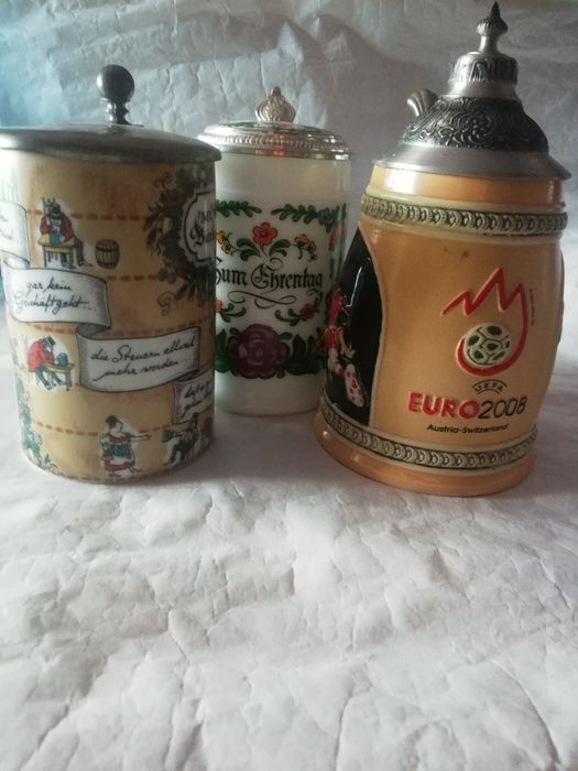 Vând halbe pentru bere