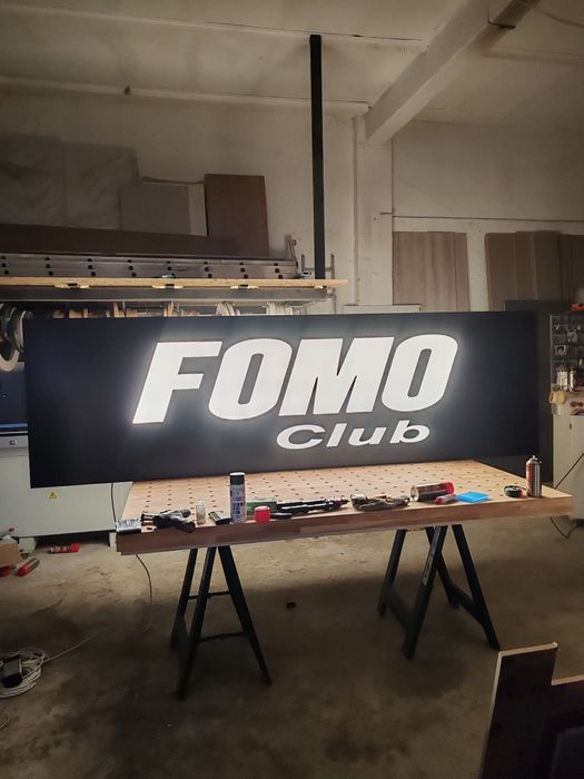 Reclama luminoasa,caseta luminoasa