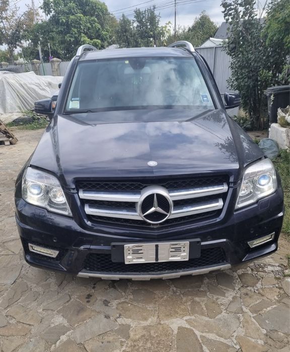Dezmembrez Mercedes Benz Glk 250 cdi, Amg line, 138.000 km.