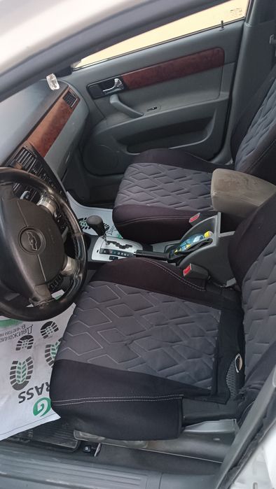 Автомобиль Lacetti