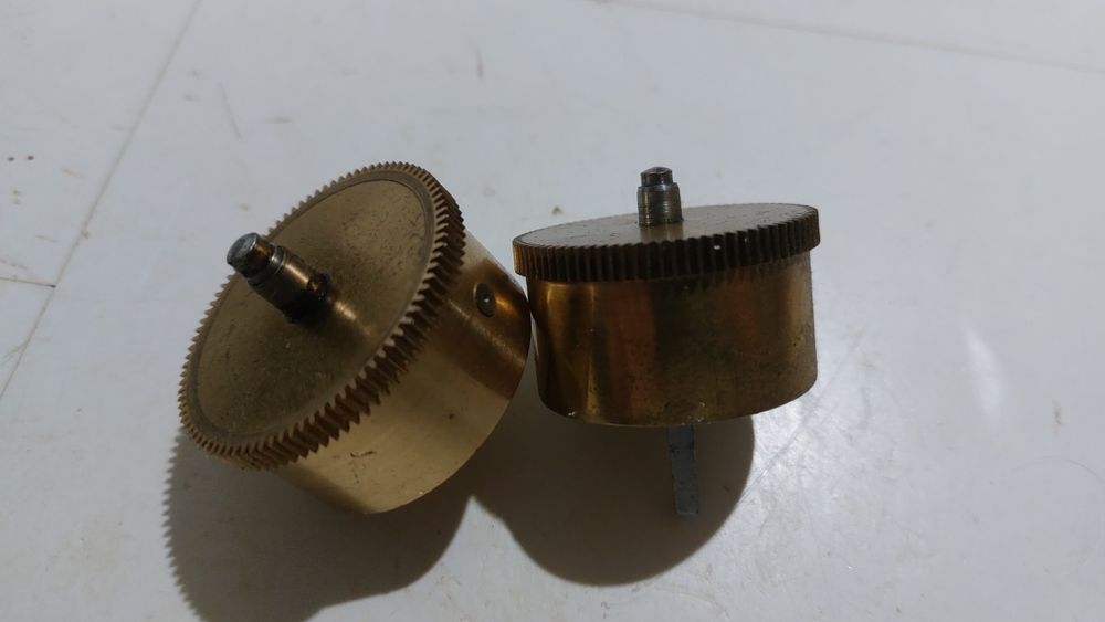 casetă arc ceas cu pendul