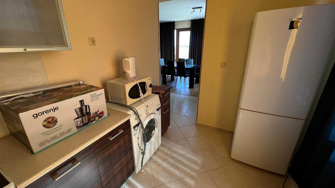 Продава се Къща в с. Гюльовца, Област Бургас - 161 кв.м за 1609 €/кв.м - Снимка #6