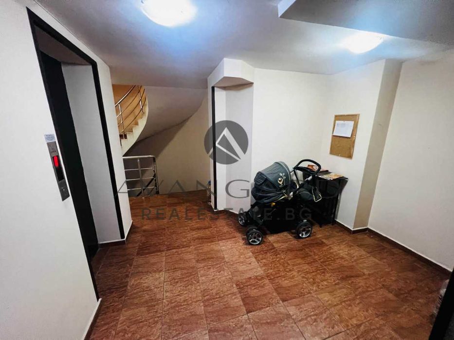 Продава се Двустаен апартамент в Пловдив, Кършияка - 38 кв.м за 2090 €/кв.м - Снимка #5