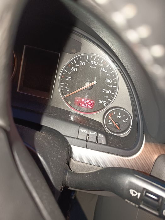 Audi a 4 2.5tdi V6 quattro