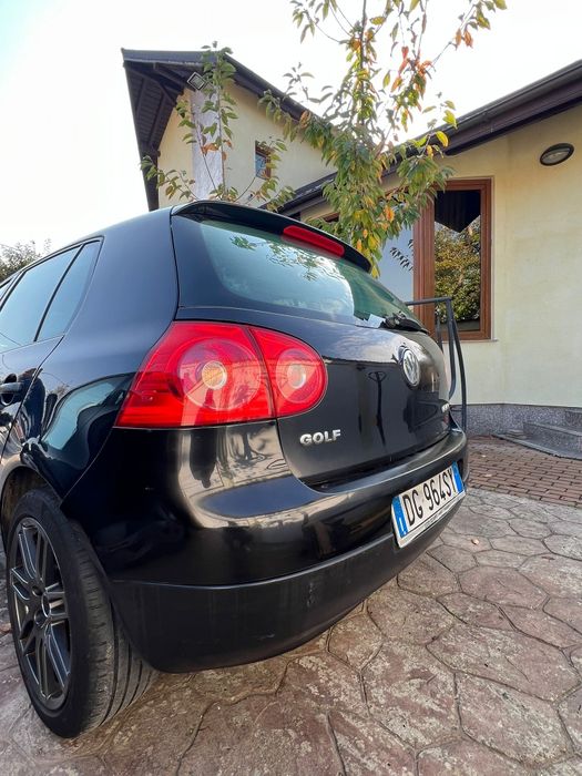 Volkswagen Golf 5 Benzina