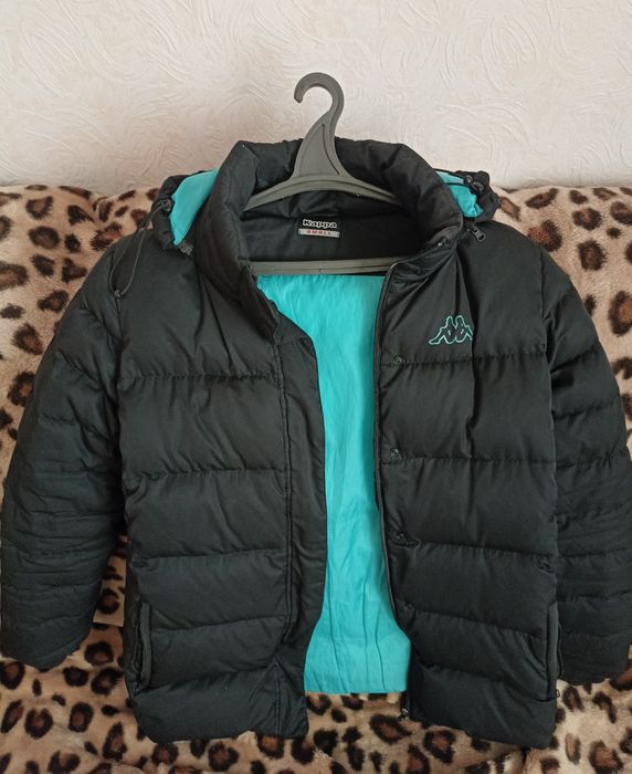 Продам пуховик, женский, (46р), зима, подарки, для дома.