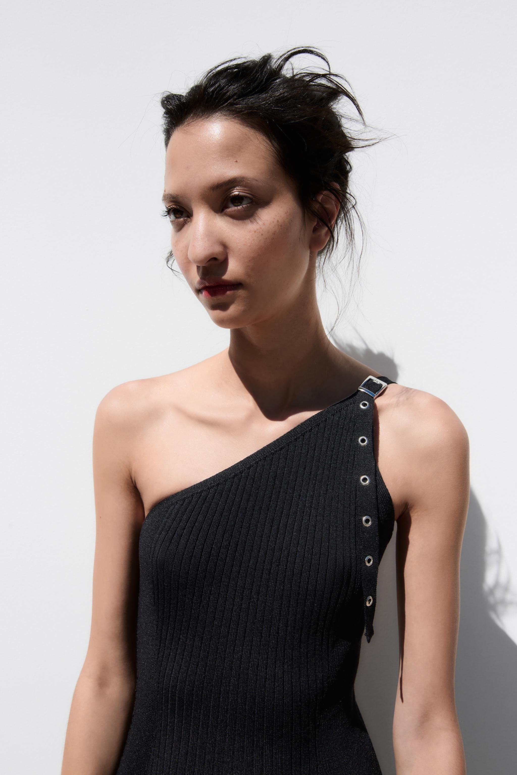 Трикотажное платье от ZARA размер S