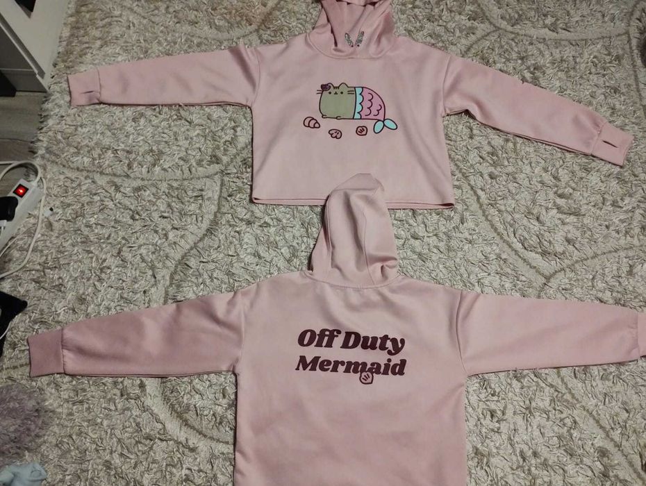 Haine pentru gemene (10/11/12 ani)-bluze oversize-25 lei