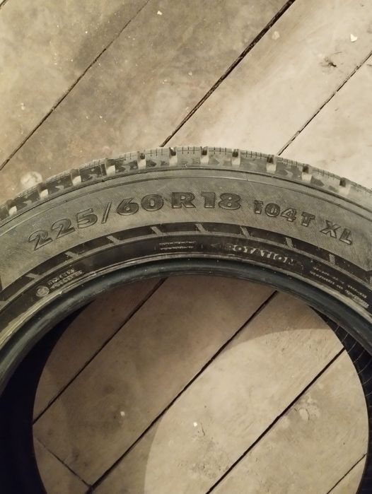 Продам шины зимние на шипах Nokian Nordman 7 225/60 R18