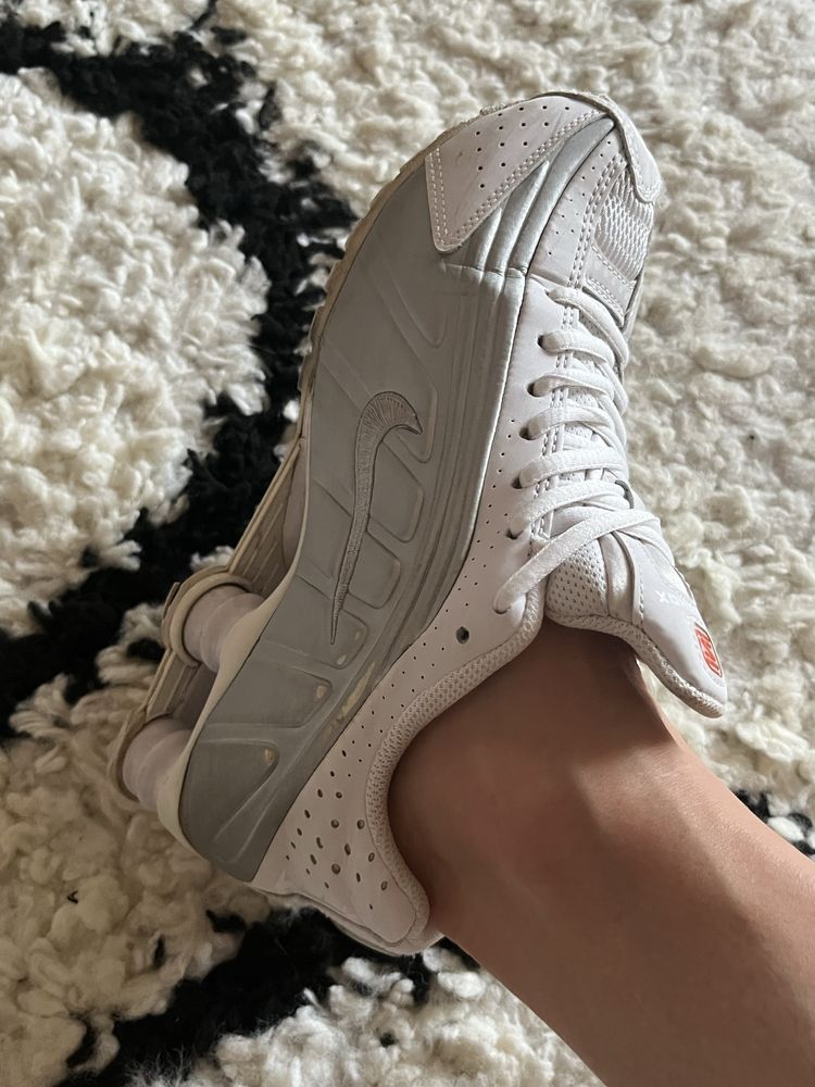 Adidasi Nike Shox