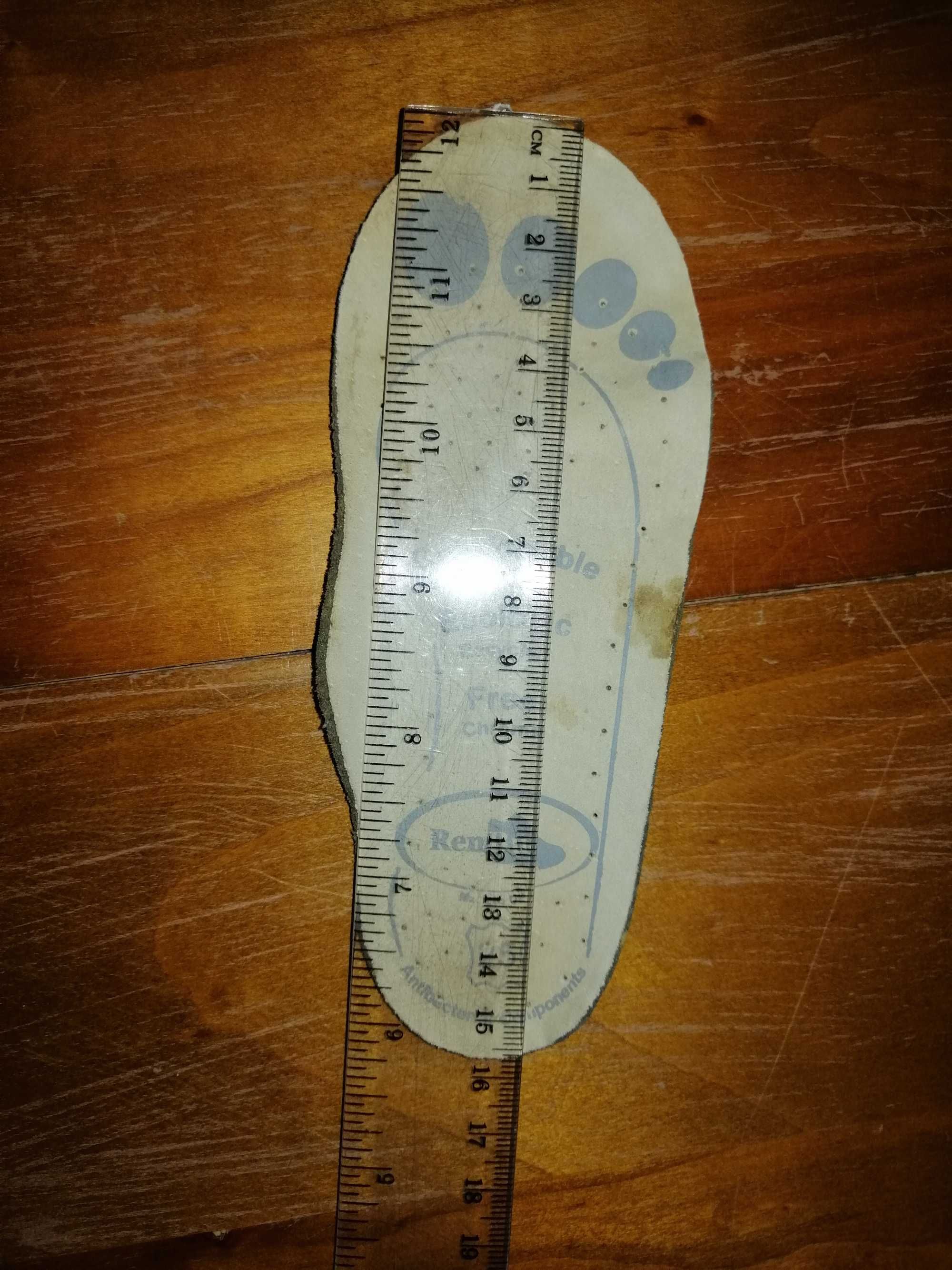 Sandale Renbut marimea 25 int 15,5 cm