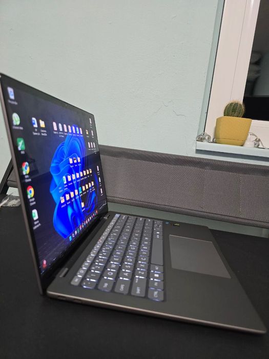 Hp Omnibook X Elite AI, 2.2 K Touchscreen, 512 GB, 16GB, 42 MB Cache