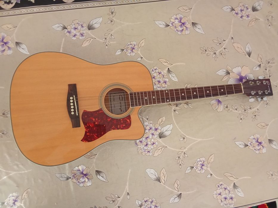 Gitara-akustic sotiladi