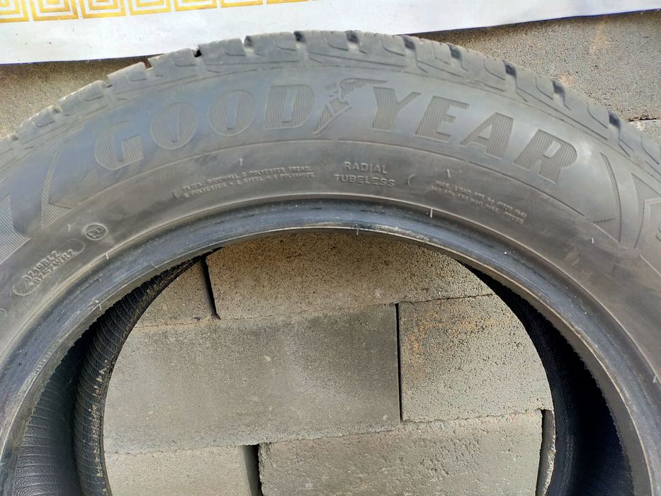 Продам резину Good year 225/60/R17
