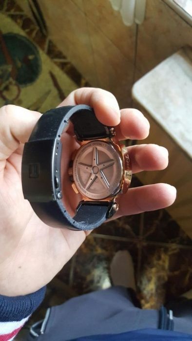 Vand Tissot T race Rose gold Original