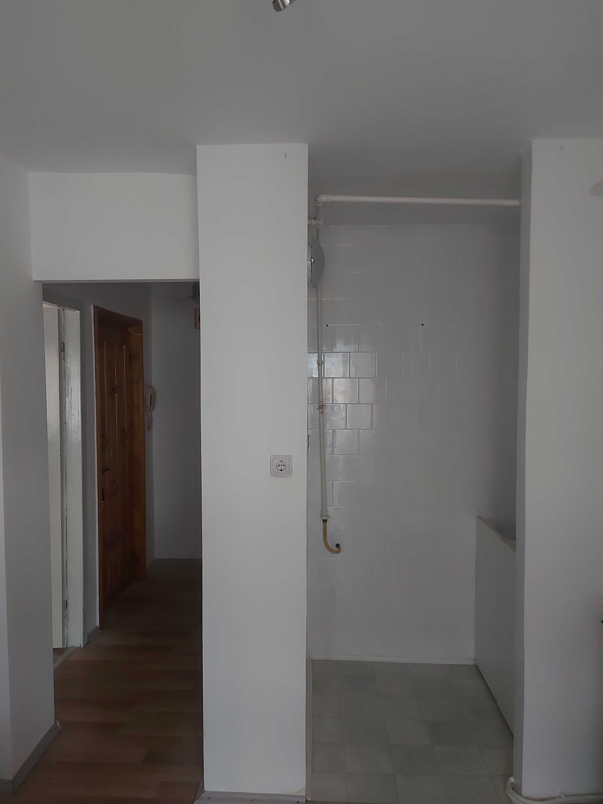 Apartament 3 camere bradet