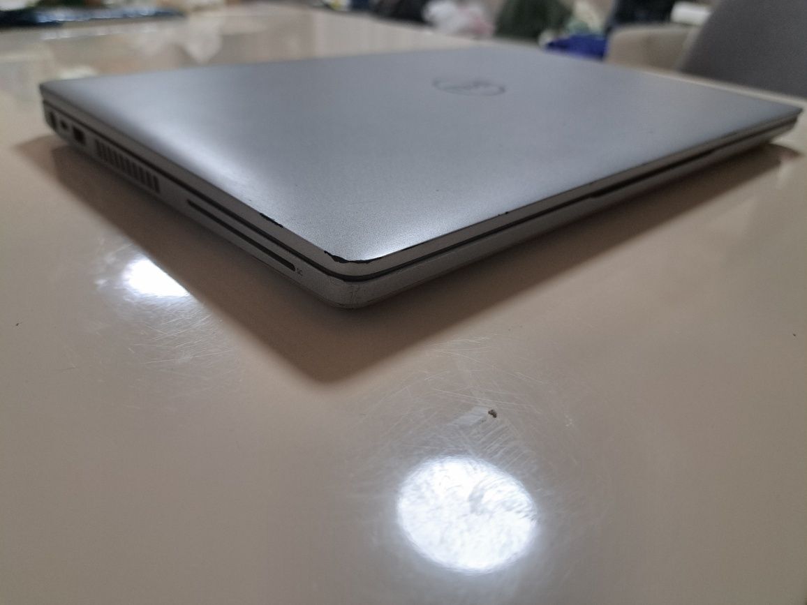 Лаптоп Dell Latitude 5410