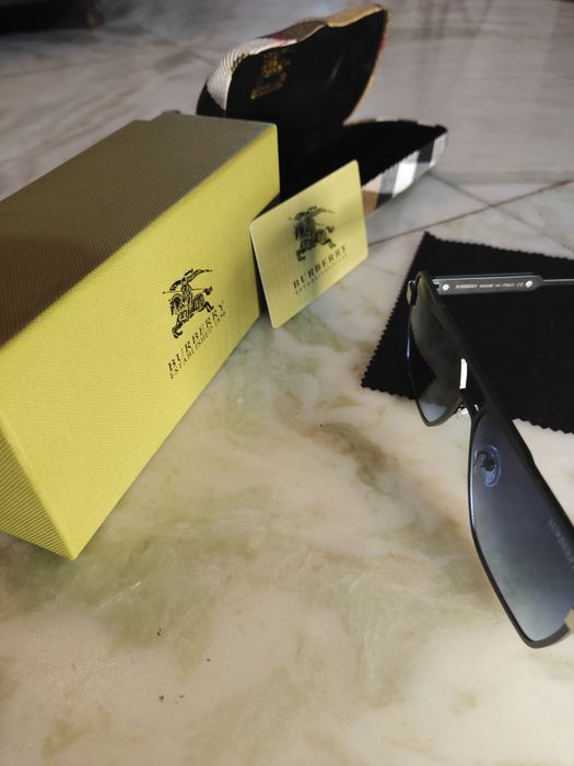 Ochelari de soare stil elegant, cu detalii cadrilate