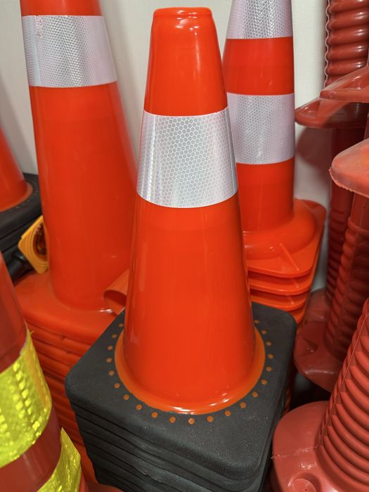 конус 70 см 50 см 90 см знак фишка