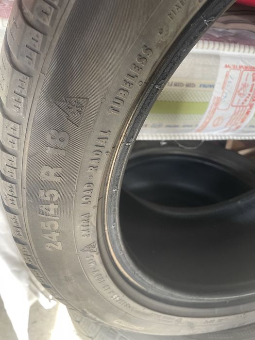 Set 4 cauciucuri 245/45/18