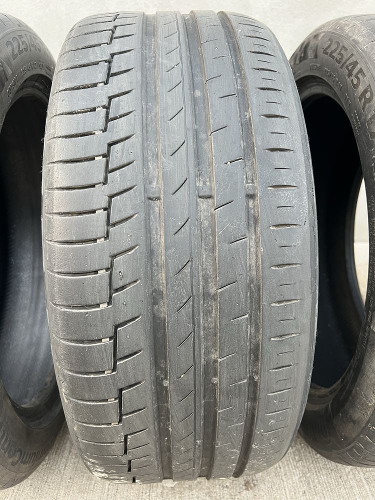 Se vând 5 Anvelope/Cauciucuri Continental Premium Contact 225/45/17