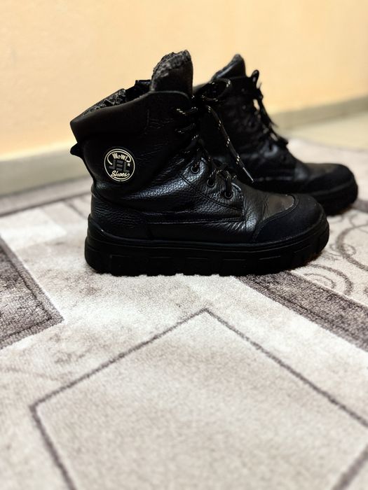 Продам обувь детскую