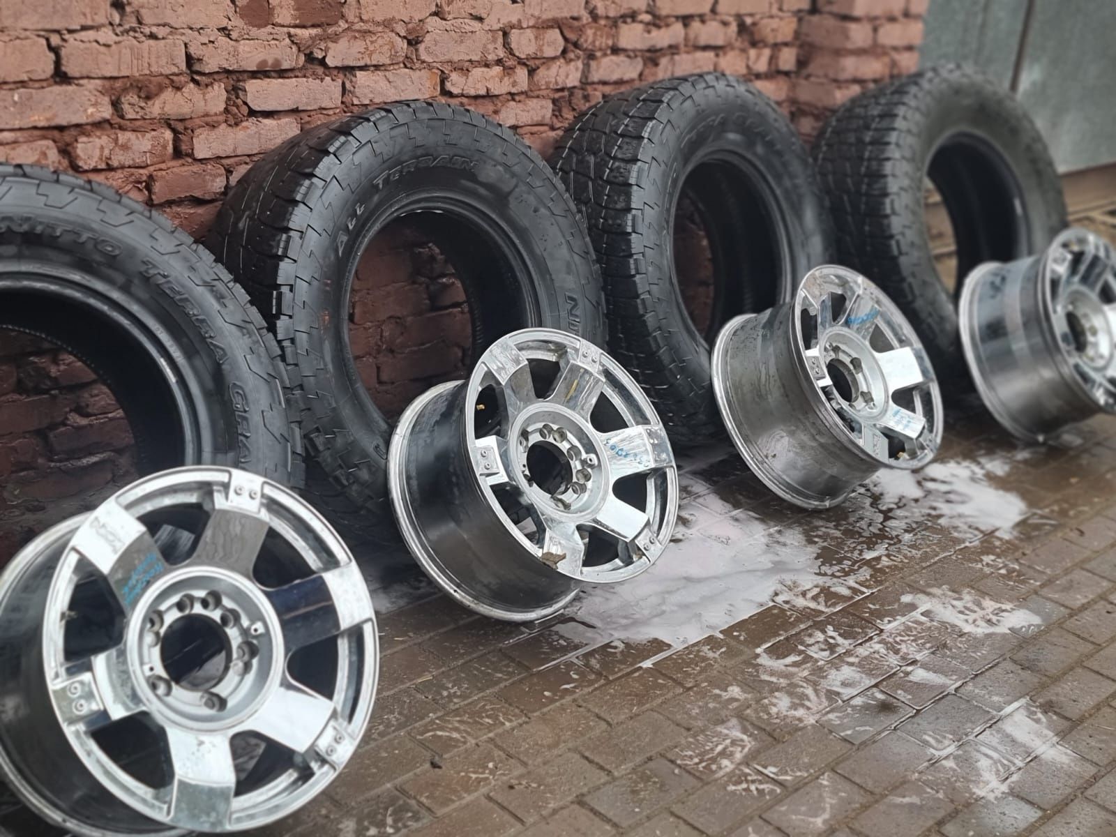 Комплект Nitto 325/65/18