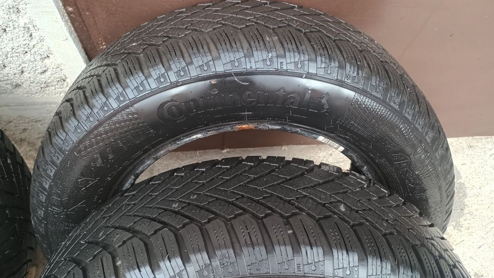 Зимни гуми CONTINENTAL 195/65/15' - 4 бр.