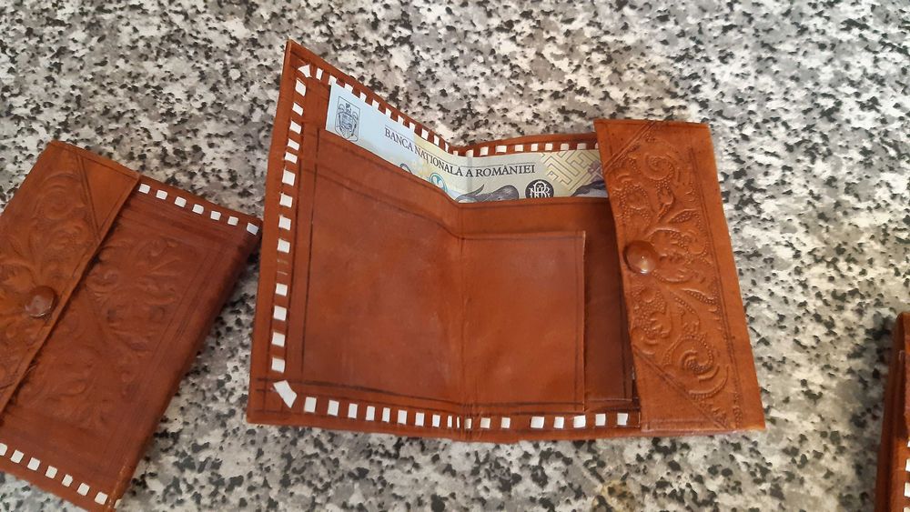 Portofele piele naturala vintage, noi,nefolosite